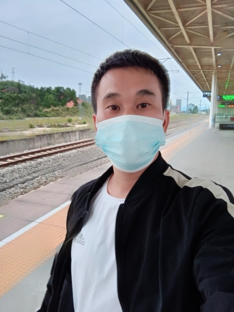 小李的第一张照片--梧州残疾人相亲网
